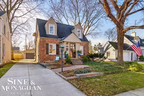 1379 Hampton, Grosse Pointe Woods, MI 48236 photo 37