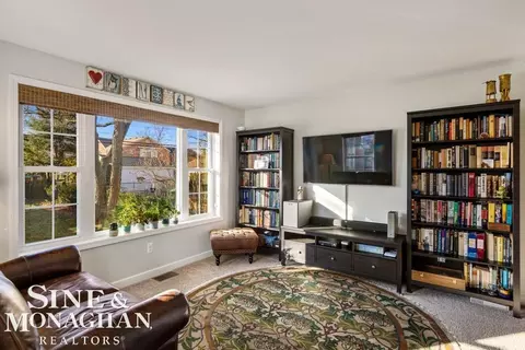 1379 Hampton, Grosse Pointe Woods, MI 48236 photo 15