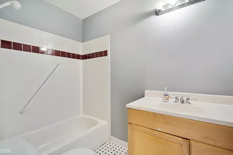5376 Gardner E, Sterling Heights, MI 48310 photo 14