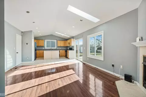 5376 Gardner E, Sterling Heights, MI 48310 photo 7