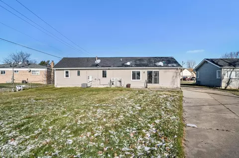 5376 Gardner E, Sterling Heights, MI 48310 photo 25