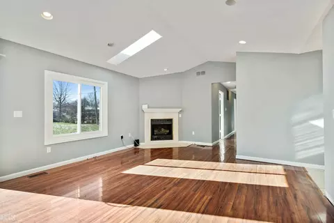 5376 Gardner E, Sterling Heights, MI 48310 photo 5