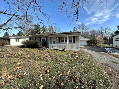 2552 N N Ctr, Saginaw, MI 48603