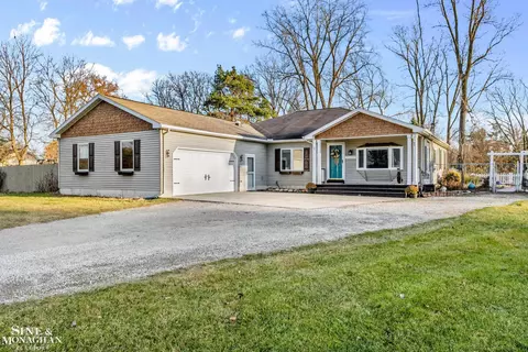 5037 Gratiot, Saint Clair, MI 48079