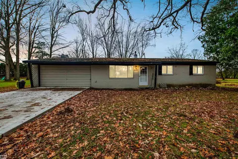 48443 Ranch, Chesterfield Twp, MI 48051