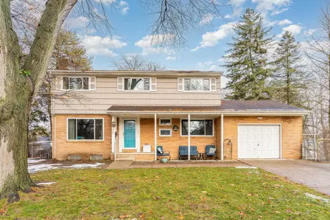 202 Norfolk, Midland, MI 48640