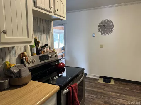1320 Olmsted, Ishpeming, MI 49849 photo 11