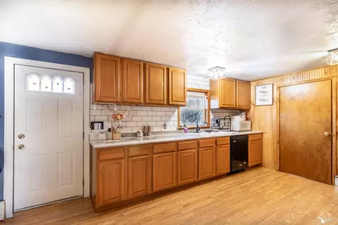 2053 Carleton W, Carleton, MI 48117 photo 8