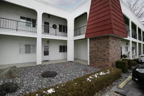 9130 Greenway #L-184, Saginaw, MI 48609