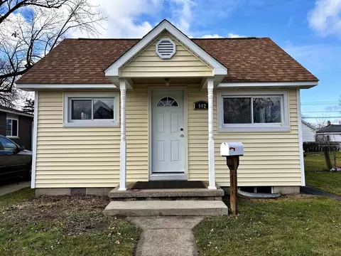 902 Fitzhugh, Bay City, MI 48708