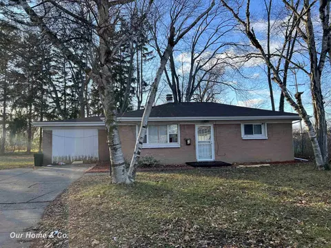 1909 Cary, Saginaw, MI 48601