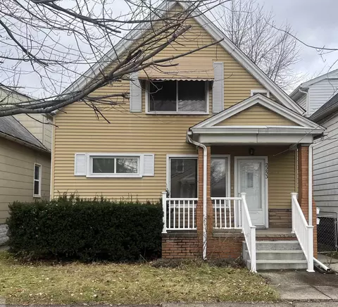 2253 Norwalk, Hamtramck, MI 48212