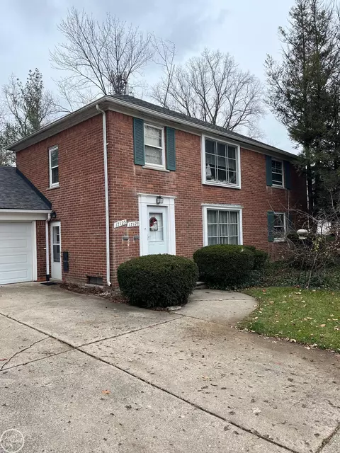 562-564 St Clair, Grosse Pointe, MI 48230 photo 6