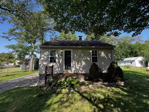 1600 Eberly, Flint, MI 48532