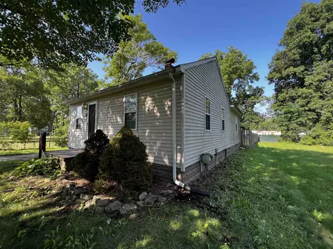 1600 Eberly, Flint, MI 48532 photo 4