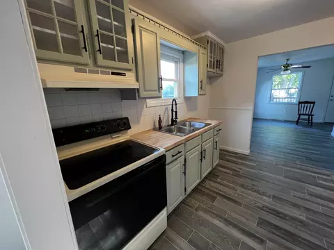 1600 Eberly, Flint, MI 48532 photo 7