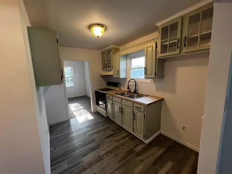 1600 Eberly, Flint, MI 48532 photo 8