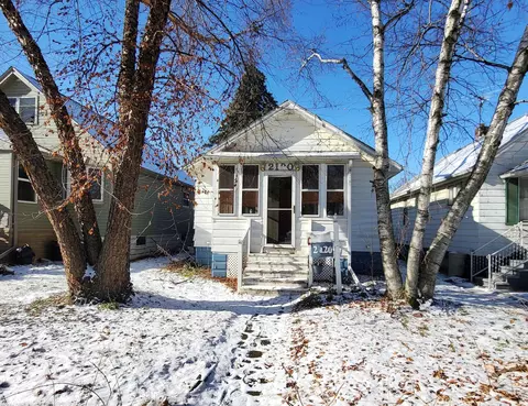 2120 9th St, Wyandotte, MI 48192