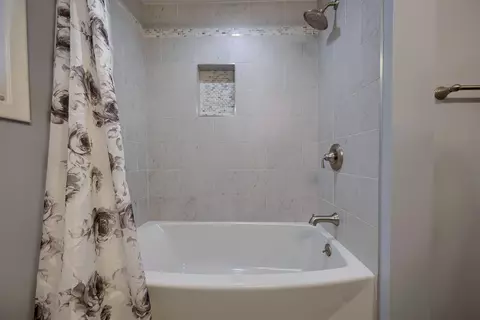 4798 Calvert, Troy, MI 48085 photo 26