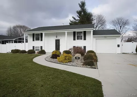 903 Pontiac, Tecumseh, MI 49286