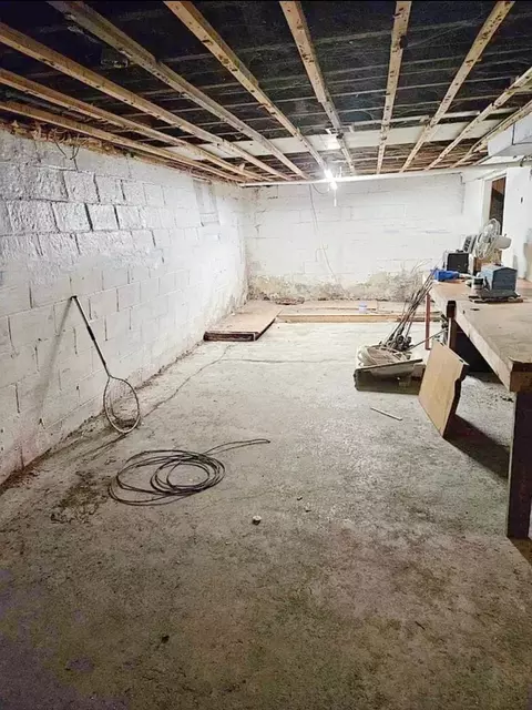 2116 Brown, Flint, MI 48503 photo 11