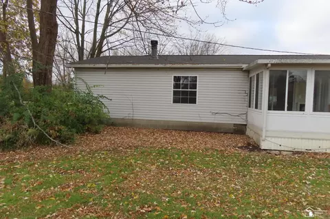 11435 Hunt, Romulus, MI 48174 photo 3