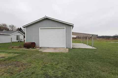 11426 W Stanley, Flushing, MI 48433 photo 22