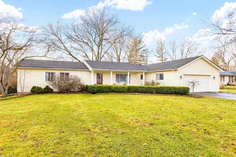 560 Willard, Rochester Hills, MI 48307