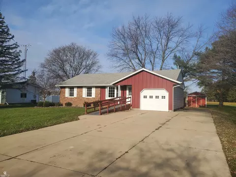 130 Mccoll, Yale, MI 48097