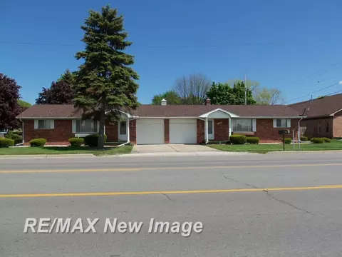2130 Hemmeter, Saginaw, MI 48603
