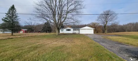 10258 S Stony Crk, Carleton, MI 48117