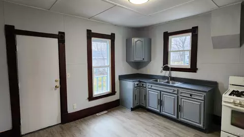 540 James, Adrian, MI 49221 photo 13