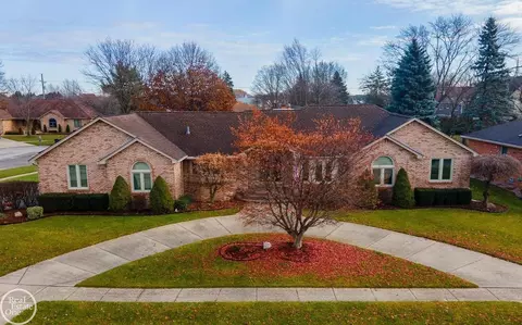 47566 Andrea, Shelby Township, MI 48315