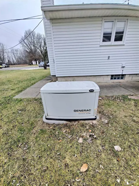 2775 Gruber, Monroe, MI 48162 photo 3