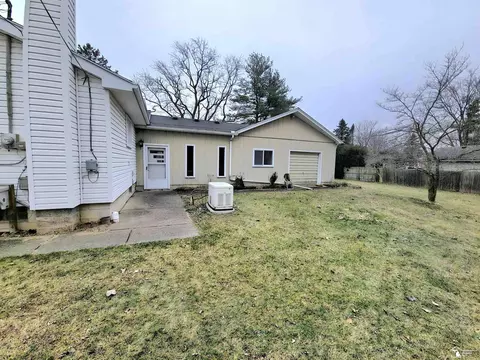 2775 Gruber, Monroe, MI 48162 photo 2