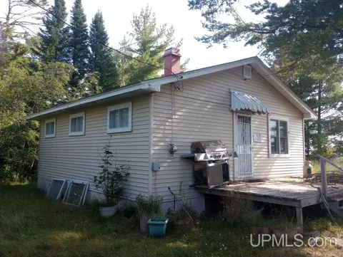 53776 Kuivanen, Lake Linden, MI 49945