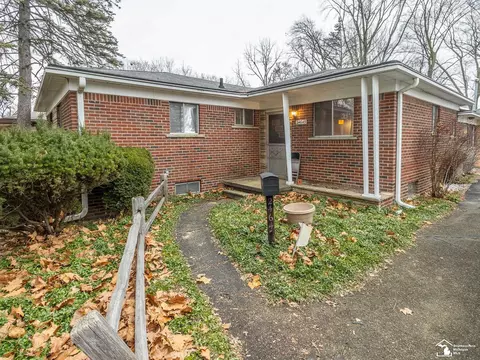 24645 Donald, Redford, MI 48239