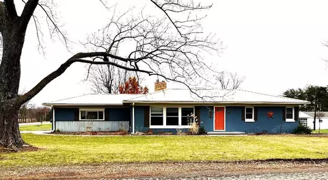 564 Dean, Owosso, MI 48867
