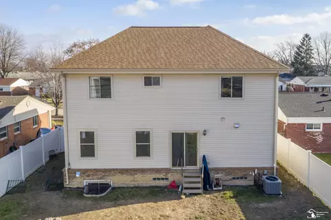 18140 Valade, Riverview, MI 48193 photo 36