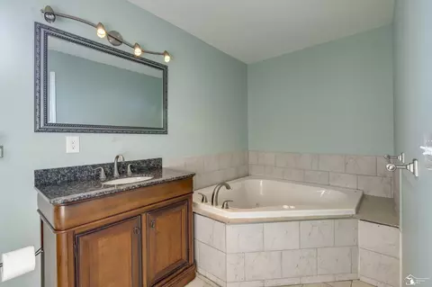18140 Valade, Riverview, MI 48193 photo 30