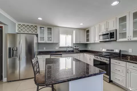 18140 Valade, Riverview, MI 48193 photo 2