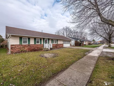 1229 John L, Monroe, MI 48162 photo 2