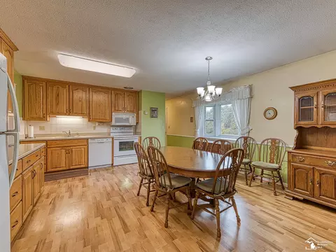 1229 John L, Monroe, MI 48162 photo 5