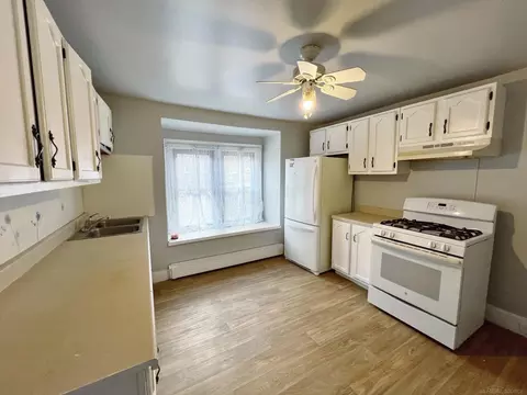 162 S Elk St, Sandusky, MI 48471 photo 2