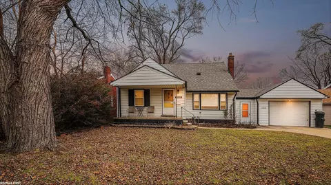 22828 Pleasant, Eastpointe, MI 48021