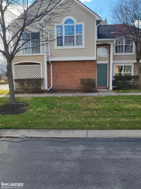 56405 Scotland, Shelby Township, MI 48316