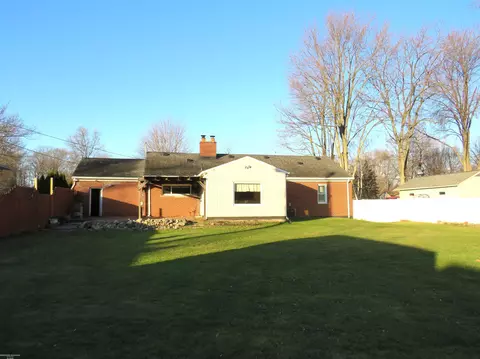 45764 Fairchild, Macomb, MI 48042 photo 2