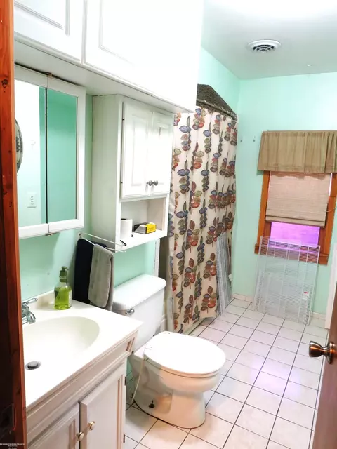 45764 Fairchild, Macomb, MI 48042 photo 11