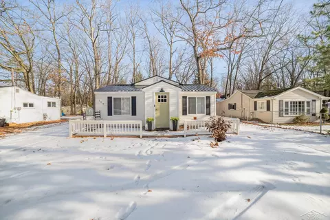 128 Burrill, Prudenville, MI 48651