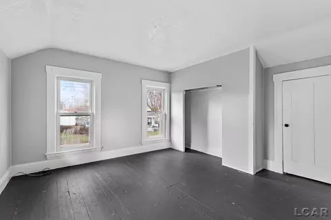 1018 E Butler, Adrian, MI 49221 photo 22